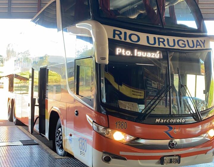  Ya salió el primer ómnibus Posadas – Iguazú y estará arribando a la ciudad para las 22:30 horas