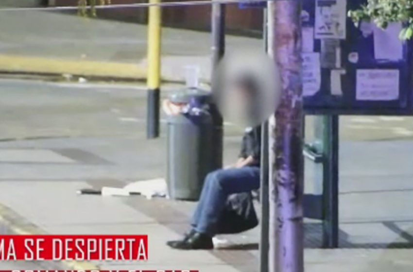  Fue filmado robándole un celular a un hombre que se quedó dormido en una parada de colectivos y terminó demorado