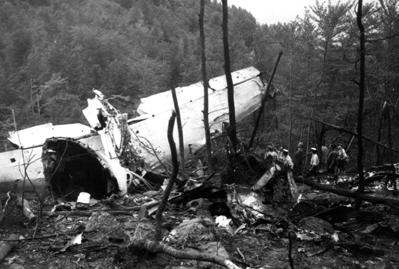  Hoy se cumplen 49 años de la tragedia aérea que terminó con las vidas de Juan Manuel Irrazábal y César Napoleón Ayrault