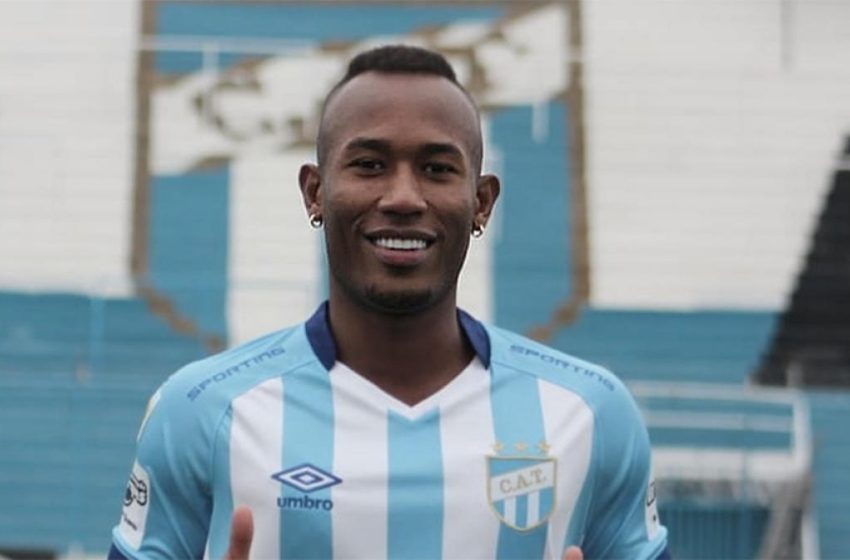  Falleció Andrés Balanta, jugador colombiano de Atlético Tucumán por un paro cardiorespiratorio