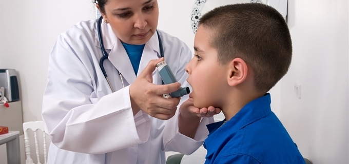  Aprueban en el país el uso de una medicación para el asma en niños