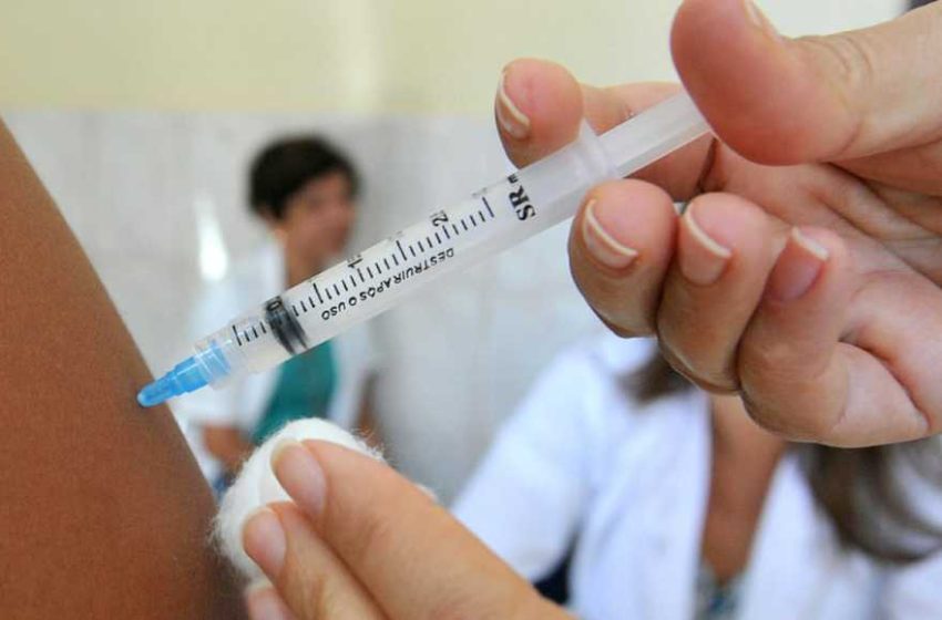  Desde Salud Pública de Misiones recomiendan que se apliquen los refuerzos de vacunas contra el Covid-19 debido al incremento de los casos