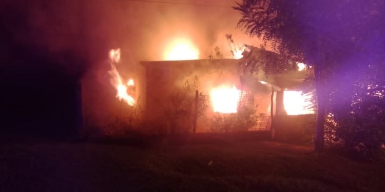  Trágico incendio de una vivienda en Candelaria
