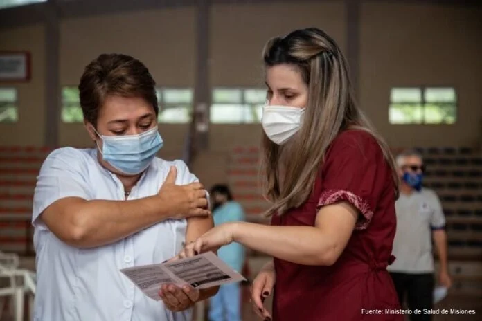  Ante el aumento de casos de coronavirus, el Ministerio de Salud Pública de la Nación recomienda aplicar los refuerzos de las vacunas