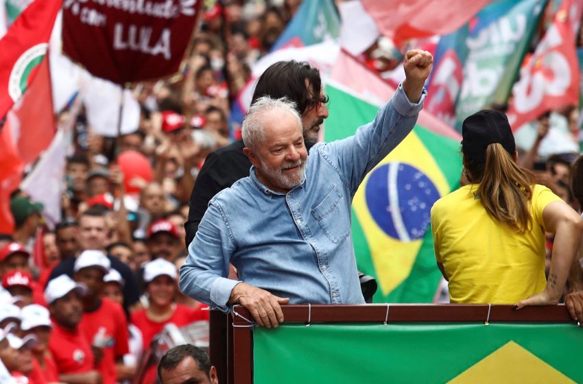  De nuevo presidente de Brasil, Lula apuntó contra la desigualdad
