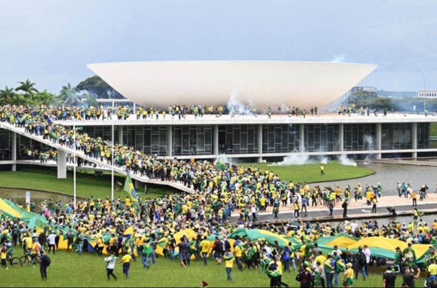  Al igual que en Brasilia, bolsonaristas protestan con bloqueos de ruta en Foz