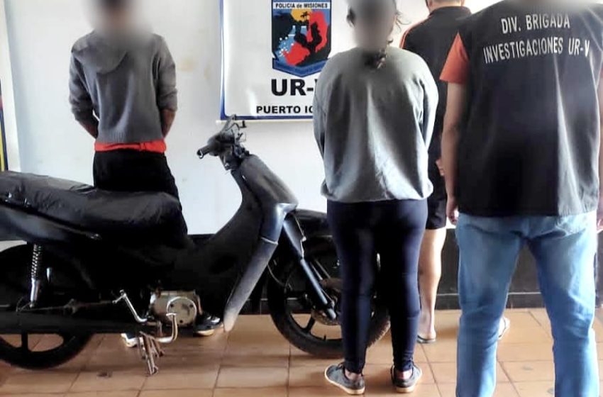  Arrestaron a dos hombres y una mujer involucrados en el robo de una moto