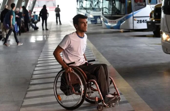  Ómnibus de larga distancia suspenderían la entrega de pasajes gratuitos a personas con discapacidad