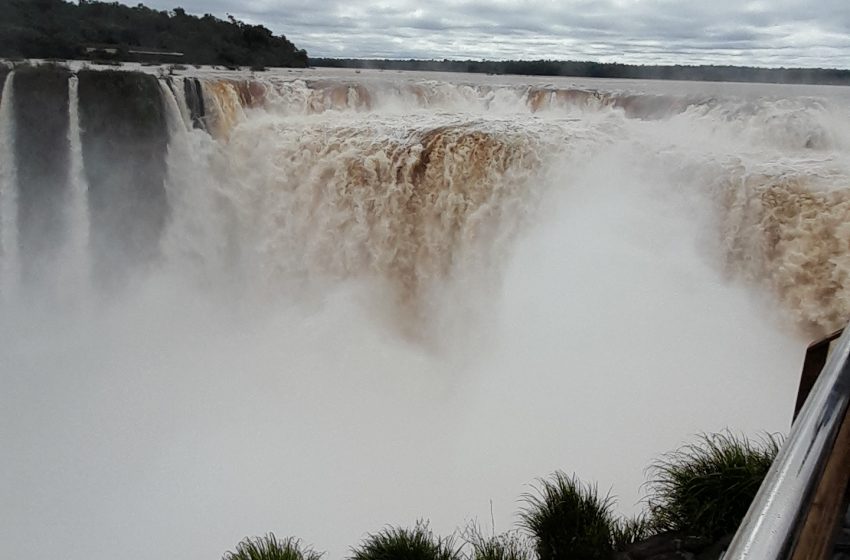  Cataratas del Iguazú un destino único que te espera en la provincia de Misiones