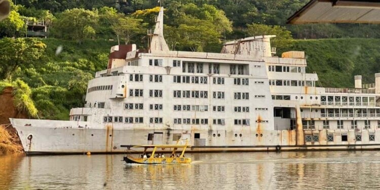 A 10 años del casino flotante devenido en barco fantasma