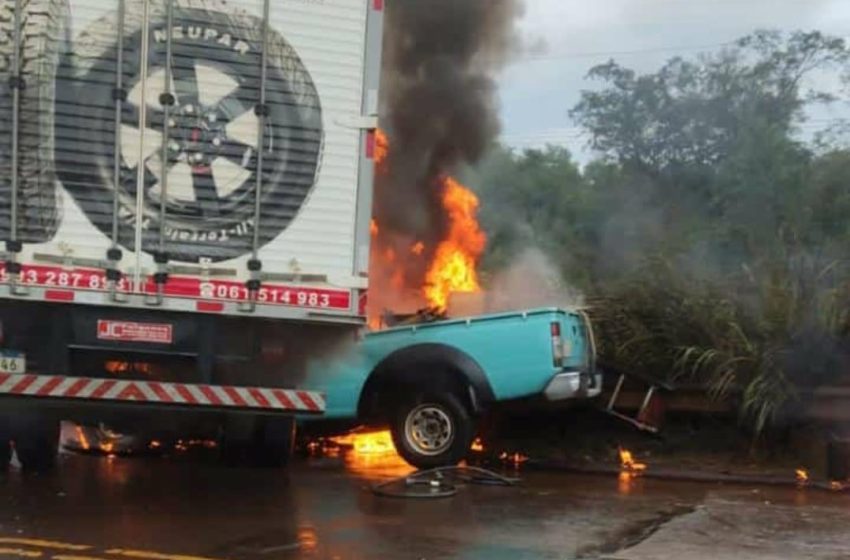  Tragedia en Itapúa: dos personas murieron tras un impactante choque en la ruta