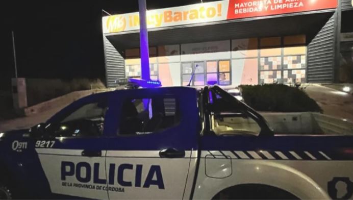  Río Cuarto: intentaron saquear un supermercado y hay 10 detenidos