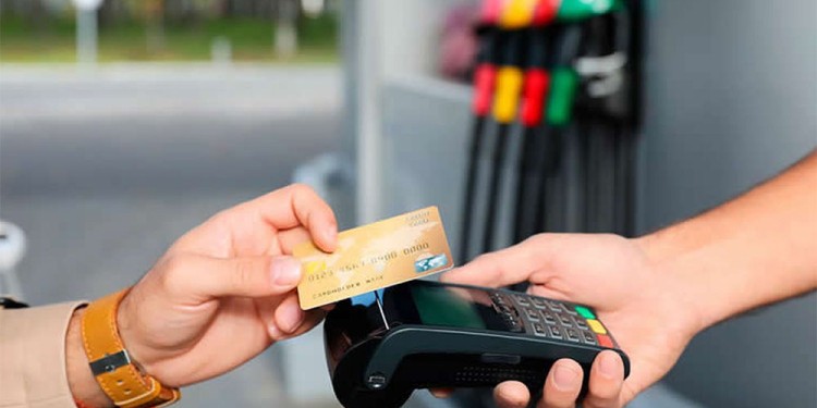  Tarjetas de crédito: reducen plazos de acreditación de pago para estaciones de servicio