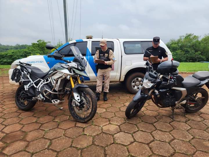  Recuperan motos robadas, estaban listas para ser llevadas a Paraguay