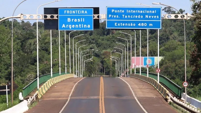  El presidente de la Cámara de Comercio de la ciudad de Puerto Iguazú, se pronunció respecto a los controles migratorios que comenzó a exigir Brasil.