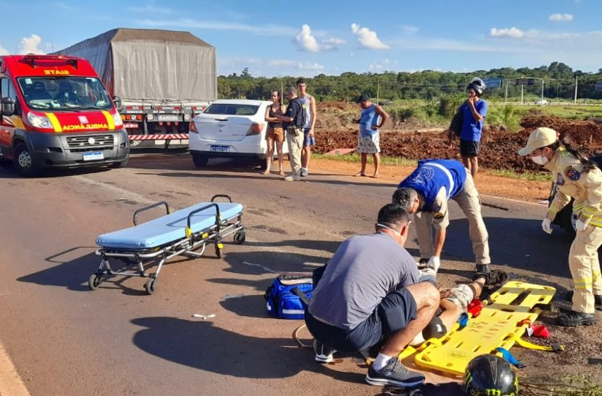  Motociclista de Iguazú gravemente herido tras colisionar con un camión en Foz do Iguaçu