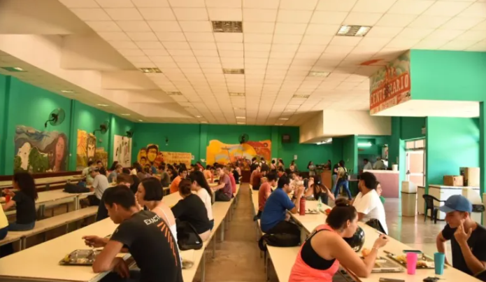  Unam: el comedor todavía no abrió y hay incertidumbre en los estudiantes