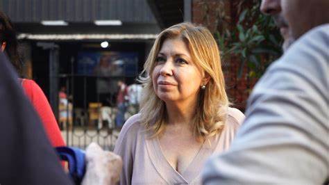  «Estamos juntando firmas para derogar la Ley de Lemas donde solo ganan las fuerzas que tienen más plata», expresó Ninfa Alvarenga de LLA Misiones