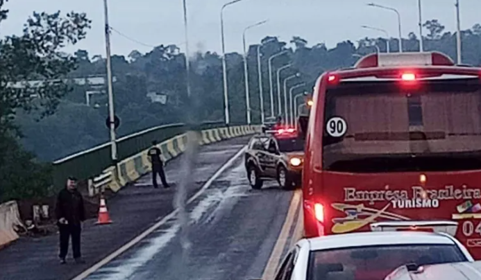  Adolescente brasileño se arrojó del Puente Tancredo Neves
