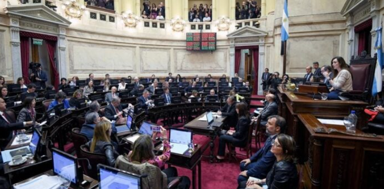  Empieza esta semana en el Senado el debate en comisión de la Ley Ómnibus: los legisladores que podrían inclinar la balanza en favor del Gobierno