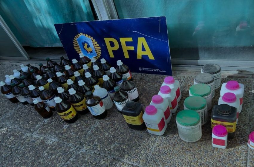  Operativo Breaking bad :  PFA incautó mes de 35 litros de precursores químicos