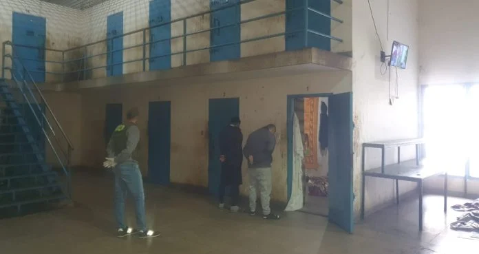  Desmantelan red de estafas telefónicas que extorsionaba a gendarmes y empleados judiciales en Misiones desde la cárcel de Jujuy