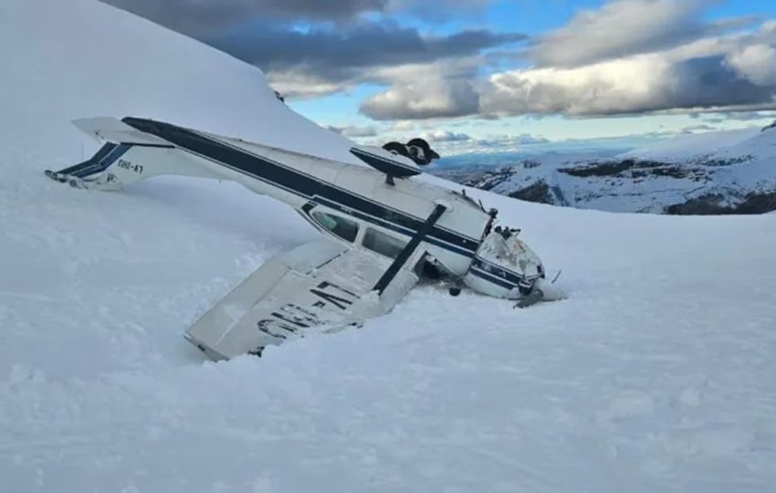  Cayó una avioneta y sus cuatro pasajeros resultaron ilesos