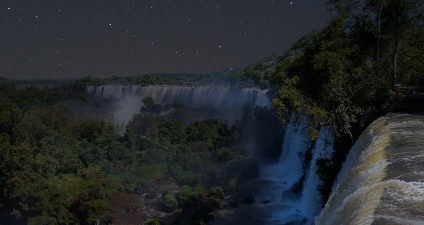  Hasta el miércoles 18 podes disfrutar del Paseo de Luna Llena en Cataratas en este mes de septiembre