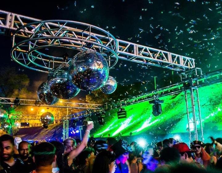  Esta noche se viene la 13° edición la Fiesta de Disfraces en Pto. Iguazú