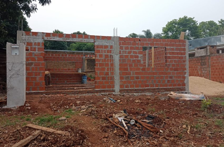  La desgarradora historia de una familia estafada con la construcción de su casa en Posadas: “Nos dejó en la calle, estamos destrozados”