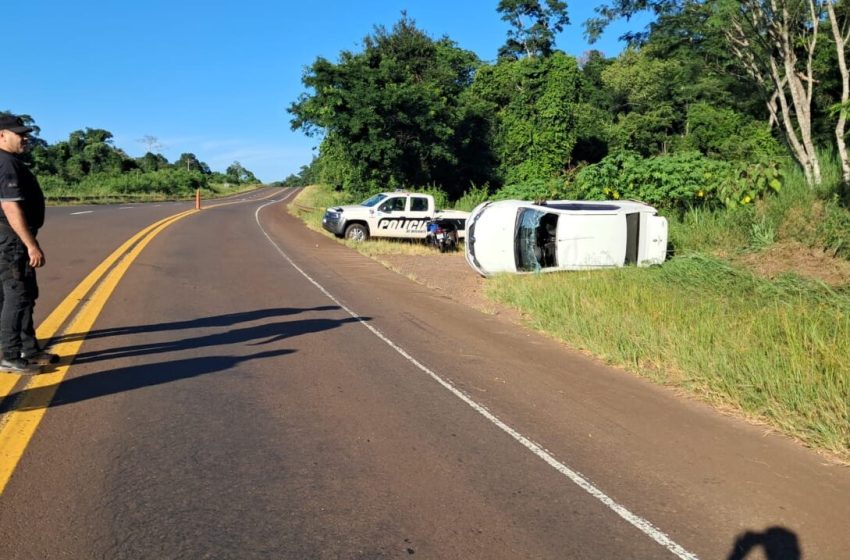  Una familia herida tras el vuelco de un auto en Caraguatay