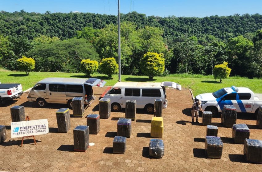  Iguazú : Prefectura secuestró un cargamento de cigarrillos y mercadería de contrabando