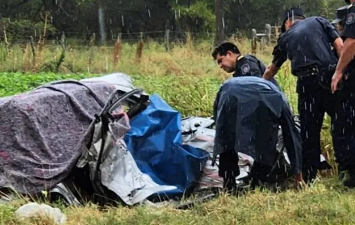  Murieron tres personas en un choque frontal contra un camión en la ruta 12