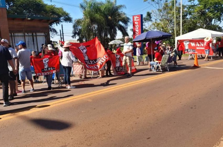  Paro Nacional: Docentes cortarán la ruta en el Acceso Sur de Montecarlo