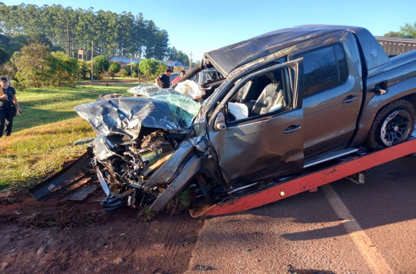 Dos víctimas fatales y un herido grave en un choque sobre la Ruta 12 en Wanda