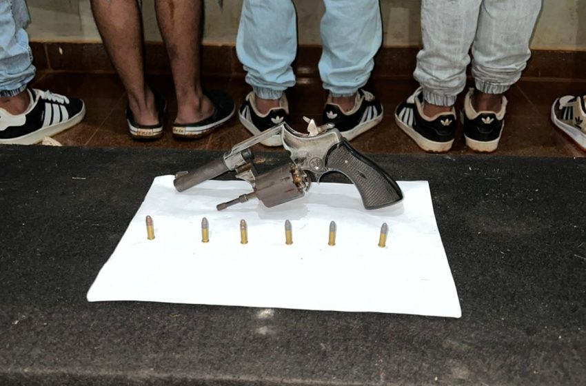 Andaban armados e intentaron huir de la Policía: Cinco detenidos en Puerto Iguazú 6 Andaban armados e intentaron huir de la Policía: Cinco detenidos en Puerto Iguazú