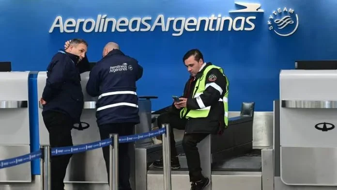  El Gobierno nacional limitó el derecho a huelga con un nuevo DNU que amplía los servicios esenciales