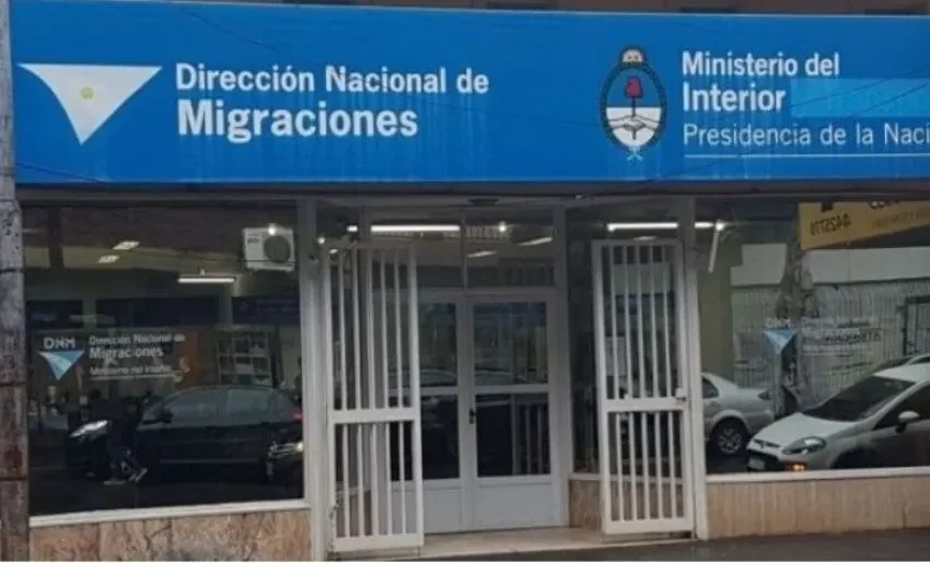  Argentina endurece su política migratoria: nuevas restricciones a extranjeros para salud, educación y residencia