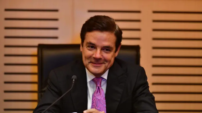 Carlos Rovira admitió que pactó con Javier Milei para que los senadores misioneros rechazaran Ficha Limpia 6 Carlos Rovira admitió que pactó con Javier Milei para que los senadores misioneros rechazaran Ficha Limpia