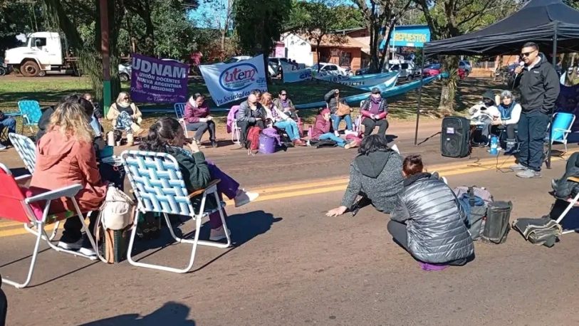  FTEL ratifica el plan de lucha docente y profundiza el paro por salarios y condiciones laborales
