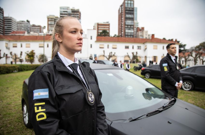 El Gobierno relanza la Policía Federal Argentina como fuerza de élite en investigación criminal 6 El Gobierno relanza la Policía Federal Argentina como fuerza de élite en investigación criminal