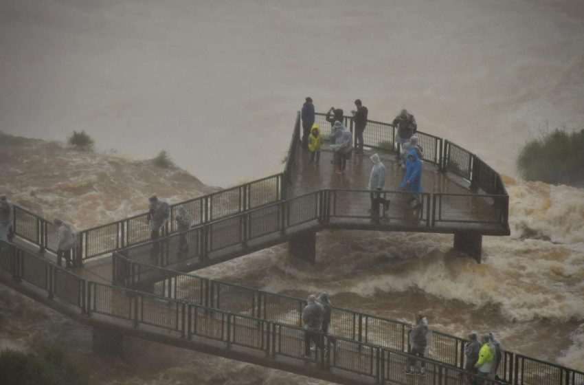 Foz do iguaçu: El caudal en las Cataratas del Iguazú supera en más de un tercio su nivel normal