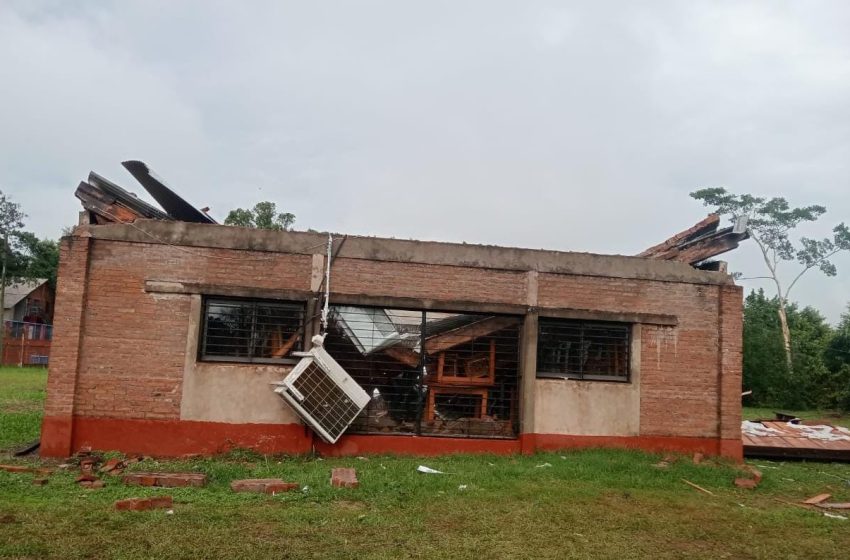 Iniciativa solidaria para reconstruir el salón de los guías de turismo en Pto. Iguazú 6 Iniciativa solidaria para reconstruir el salón de los guías de turismo en Pto. Iguazú