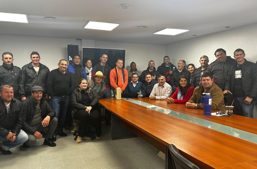  Productores yerbateros respaldaron proyecto del Centro de Acopio en la Cámara de Diputados