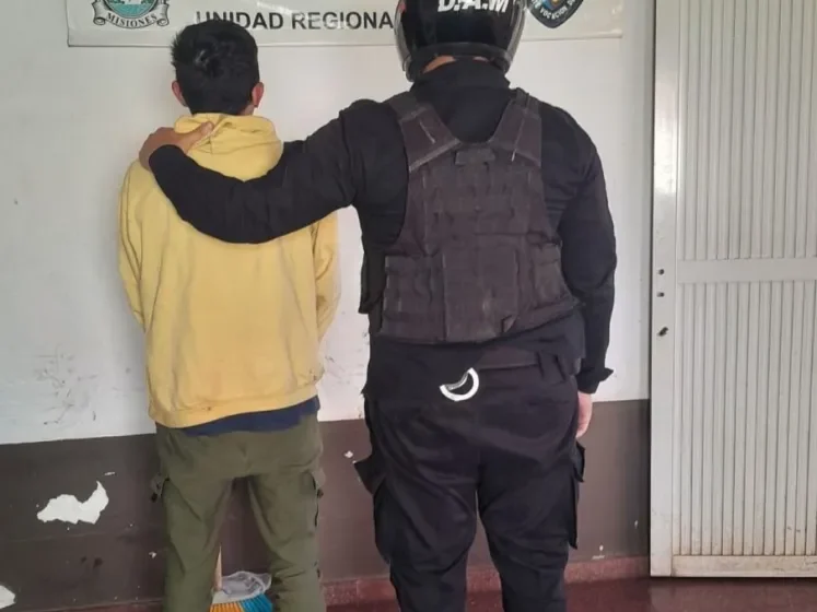 Violó una perimetral e intentó atacar a su expareja con un arma blanca
