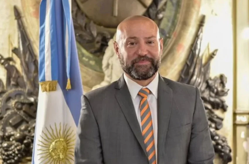  Javier Milei echó al titular de la Agencia de Discapacidad tras el escándalo de los audios