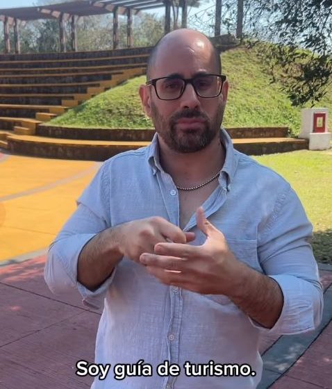 Guillermo Levine, el primer guía de turismo sordo del país, dio la bienvenida al Parque Nacional Iguazú