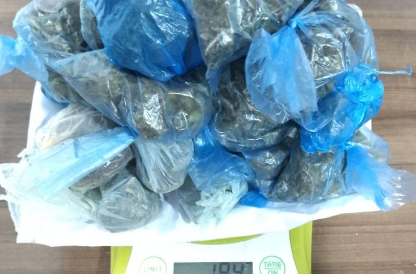  Demoran a un dealer comercializando drogas en un espacio público de Iguazú