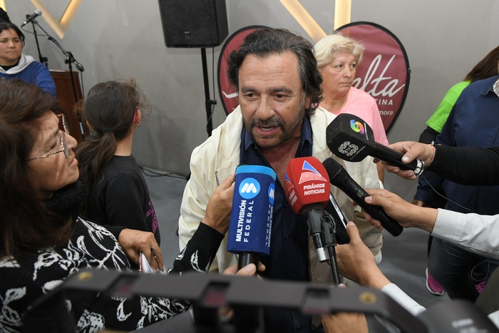 Sáenz pidió a la Nación eliminar planes sociales de personas extranjeras