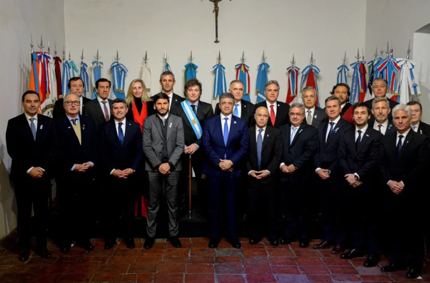  Milei reúne a gobernadores con las reformas laboral e impositiva sobre la mesa